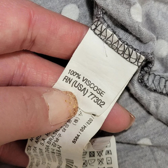 Zara Basic‎ Long Sleeve T-Shirt Gray White Polka Dot Zipper Back Pullover Tee M - Picture 9 of 9